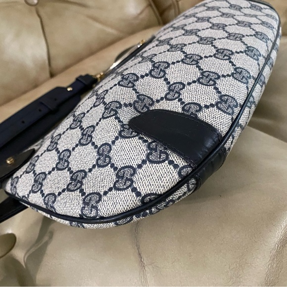 Vintage Gucci GG Bag with Custom Guitar strap - Picture 7 of 13